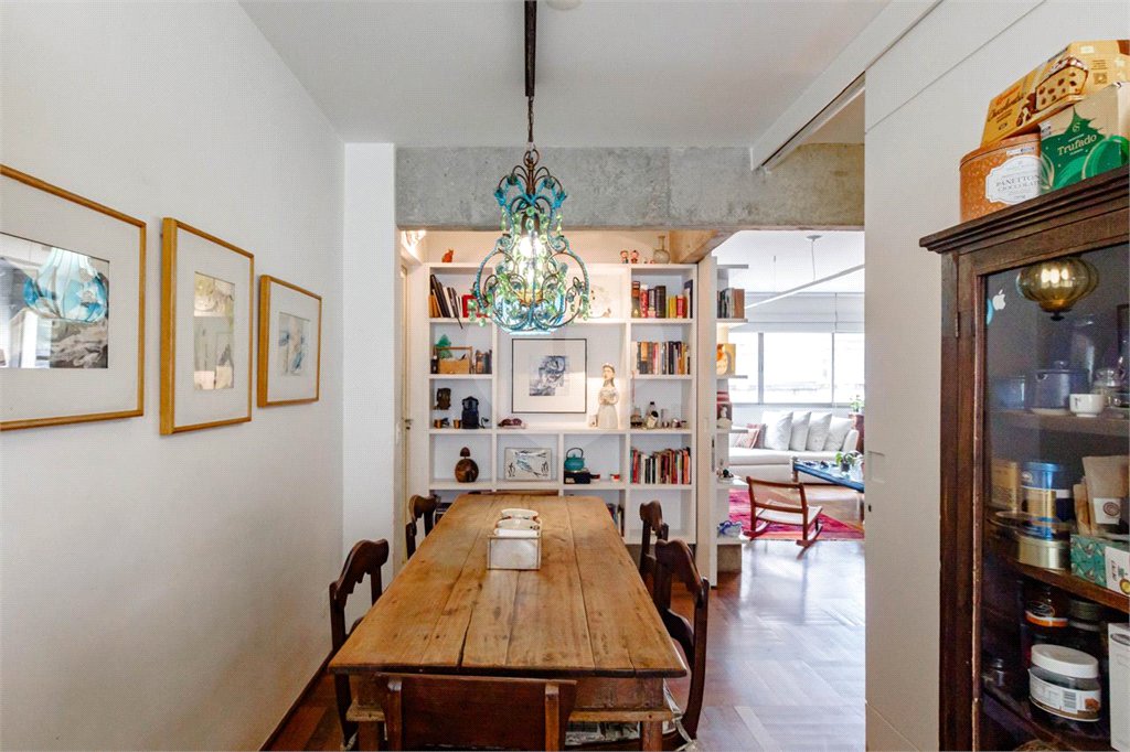Apartamento à venda com 3 quartos, sendo 1 suíte, em Jardim Paulista, São Paulo, SP