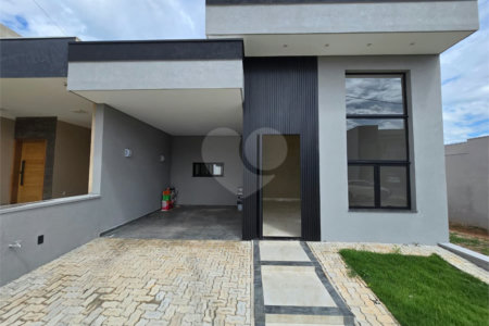 Casa à venda com 2 quartos, sendo 1 suíte,  em Residencial Lago dos Ipês, Itapetininga, SP