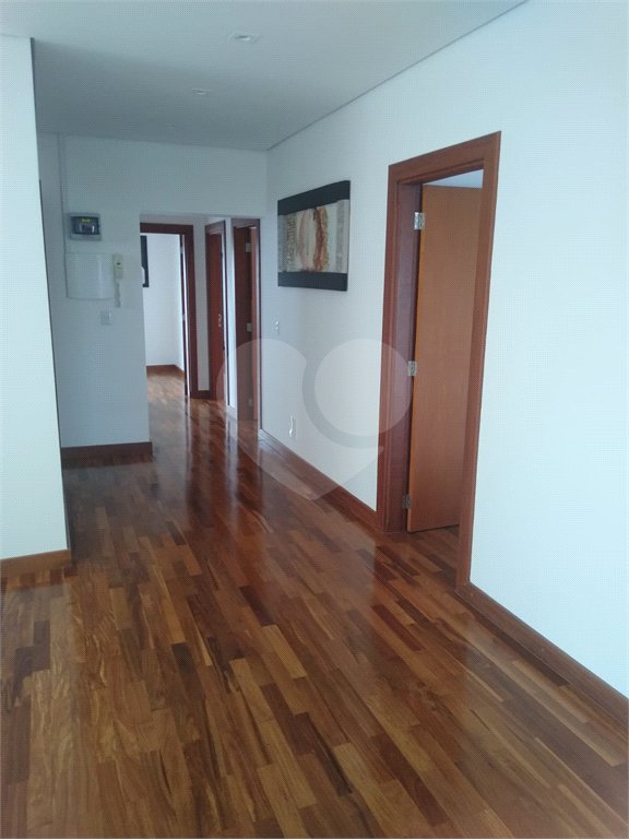 Casa à venda com 4 quartos, sendo 2 suítes,  no condomínio Damha Iii, São Carlos - SP