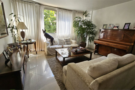 Apartamento à venda com 3 quartos, sendo 1 suíte, em Moema, São Paulo, SP