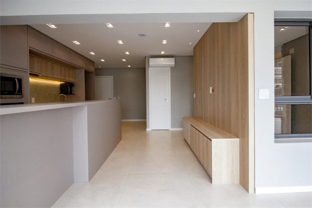 Apartamento à venda com 3 quartos, sendo 2 suítes, em Brooklin Paulista, São Paulo, SP