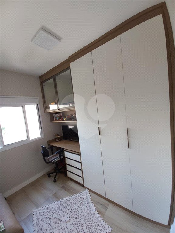 Apartamento à venda com 2 quartos, sendo 1 suíte,  em Jardim São Pedro, Mogi das Cruzes, SP