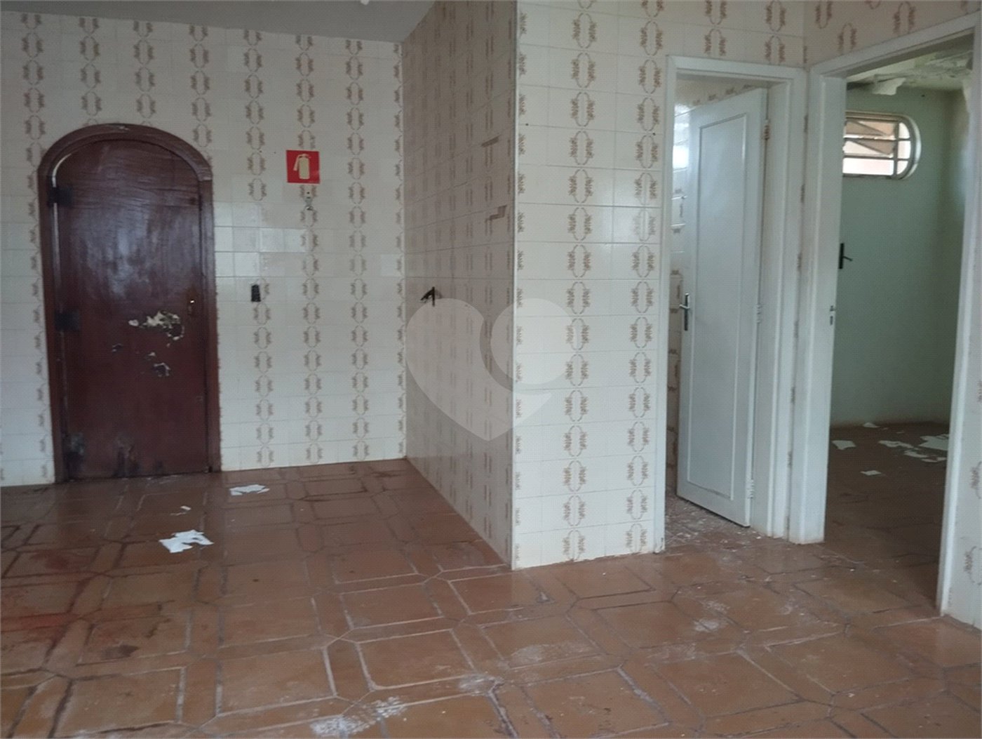 Casa à venda com 5 quartos, sendo 3 suítes, em Vila Sedenho, Araraquara, SP