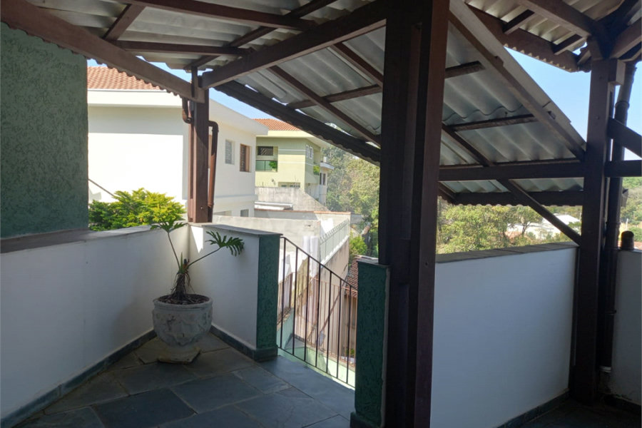 Sobrado à venda com 3 quartos, sendo 1 suíte, em Horto, São Paulo, SP