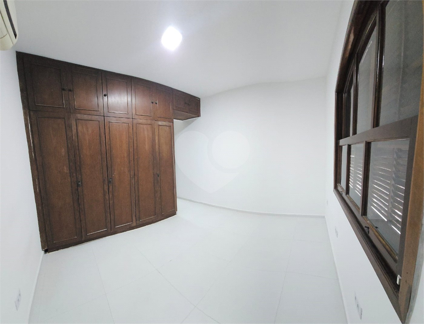Sobrado à venda com 3 quartos, sendo 2 suítes, em Ferreira, São Paulo, SP