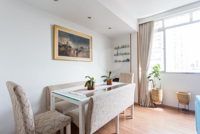 Apartamento à venda com 3 quartos, sendo 1 suíte, em Vila Mariana, São Paulo, SP