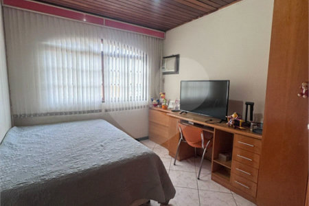 Casa à venda com 5 quartos, sendo 1 suíte, no condomínio Pedra Bonita, Rio de Janeiro - RJ