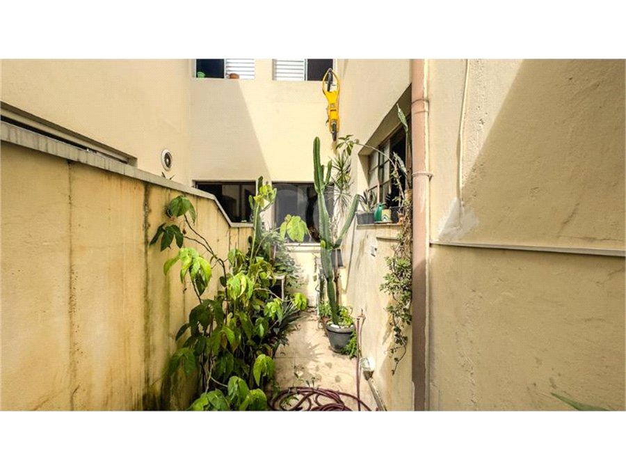 Prédio à venda com 5 quartos em Santa Teresinha, São Paulo, SP