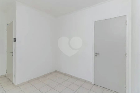 Apartamento à venda com 3 quartos em Moema, São Paulo, SP