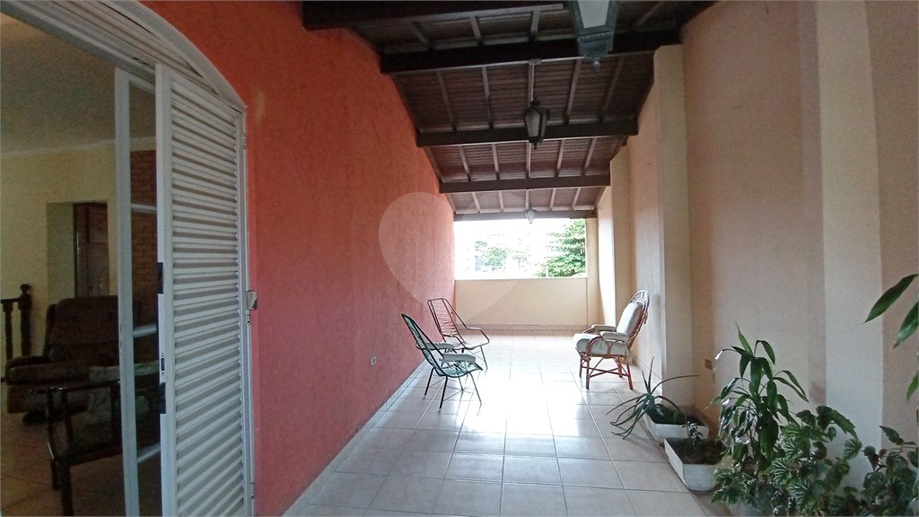 Casa à venda com 4 quartos, sendo 2 suítes,  em Nova Vinhedo, Vinhedo, SP
