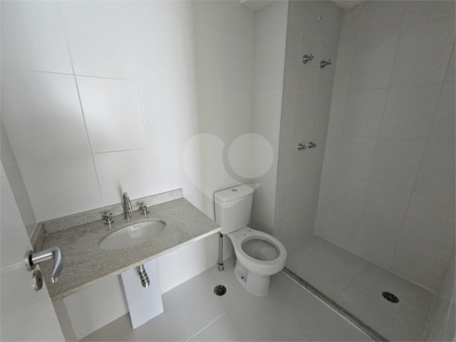 Apartamento à venda com 3 quartos, sendo 1 suíte,  em Alto da Boa Vista, São Paulo, SP