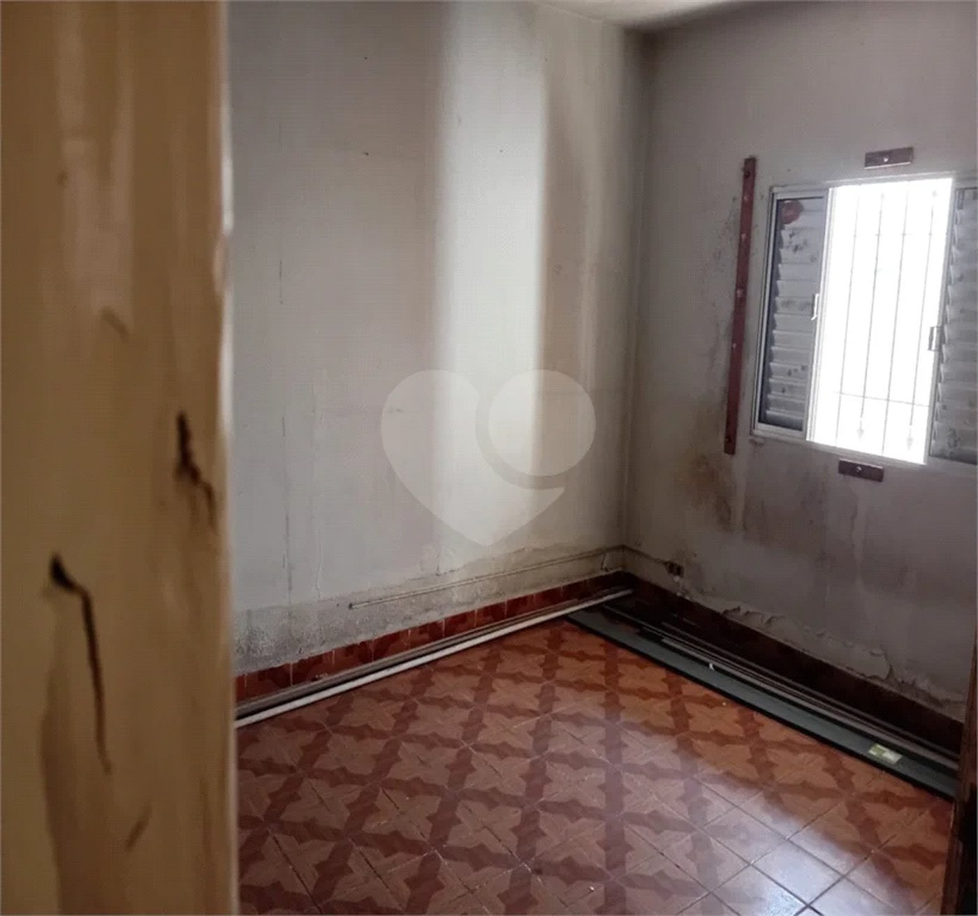 Casa Térrea à venda com 4 quartos, sendo 1 suíte, em Vila Antonieta, São Paulo, SP