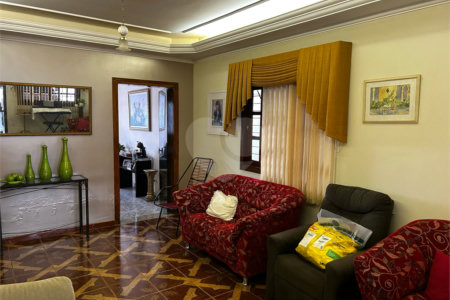 Casa à venda com 3 quartos, sendo 2 suítes,  em Jardim Itália, Itapetininga, SP