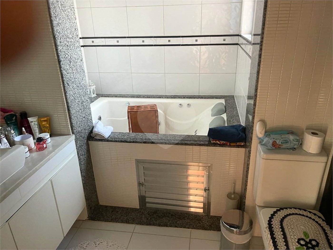 Casa à venda com 3 quartos, sendo 1 suíte, em Parque Vitória, São Paulo, SP