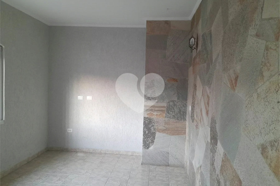 Sobrado à venda com 4 quartos, sendo 1 suíte, em Jaçanã, São Paulo, SP