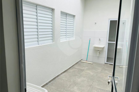 Casa de Vila à venda com 2 quartos em Jardim Dona Tereza, Sorocaba, SP