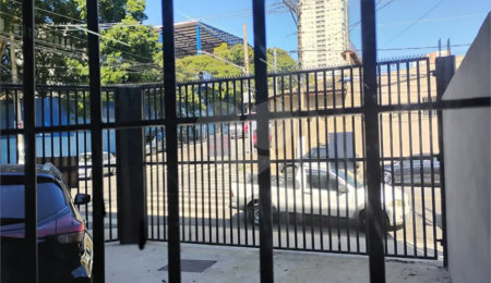 Espaço com 85 m2 na Vila Mascote