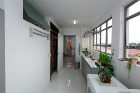 Apartamento à venda com 4 quartos, sendo 1 suíte, em Chácara Santo Antônio (zona Sul), São Paulo, SP
