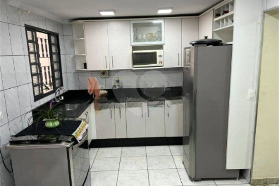 Sobrado à venda com 3 quartos, sendo 1 suíte, em Parque Naçoes Unidas, São Paulo, SP
