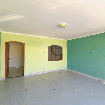 Sobrado à venda com 3 quartos, sendo 1 suíte,  em Jardim Alice, Indaiatuba, SP