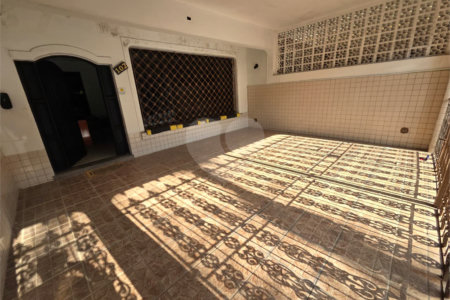 Sobrado à venda ou para alugar com 6 quartos, sendo 2 suítes, em Santana, São Paulo, SP