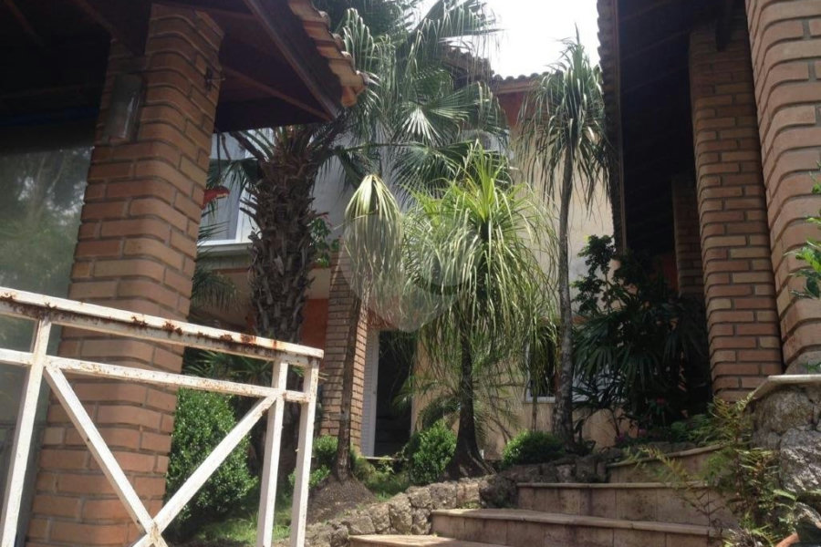 Casa à venda com 4 quartos, sendo 1 suíte, em Samambaia, Mairiporã, SP