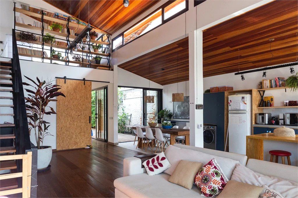 Casa Térrea à venda com 3 quartos, sendo 2 suítes, em Vila Ipojuca, São Paulo, SP