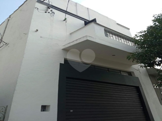 Casa à venda com 6 quartos em Lapa, São Paulo, SP