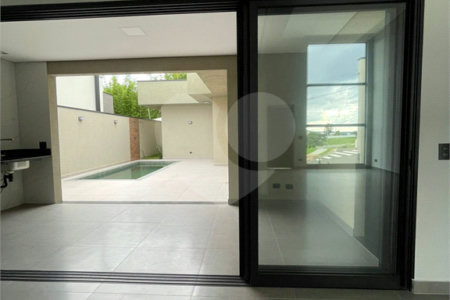 Casa à venda com 3 suítes no condomínio Reserva São Nicolau, Atibaia - SP