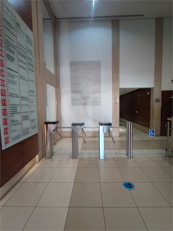 Excelente conjunto comercial para locação com 38 m², 2 salas com varanda e 1 vaga no Ipiranga!