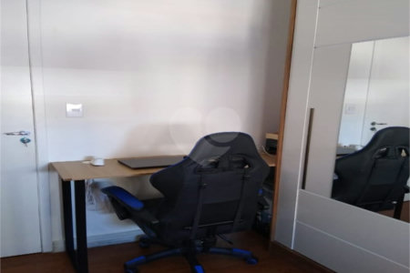 Apto com varanda gourmet no Belém Brás
