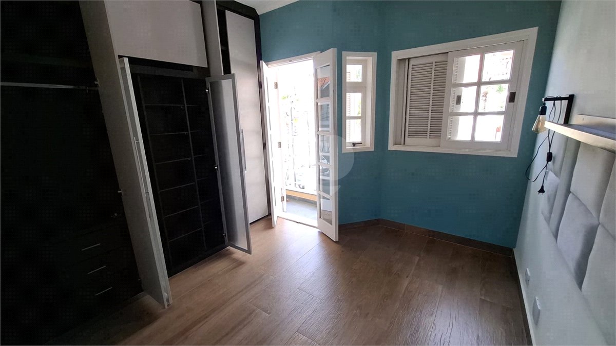 Casa à venda com 2 suítes no condomínio Village Palmas, São Paulo - SP