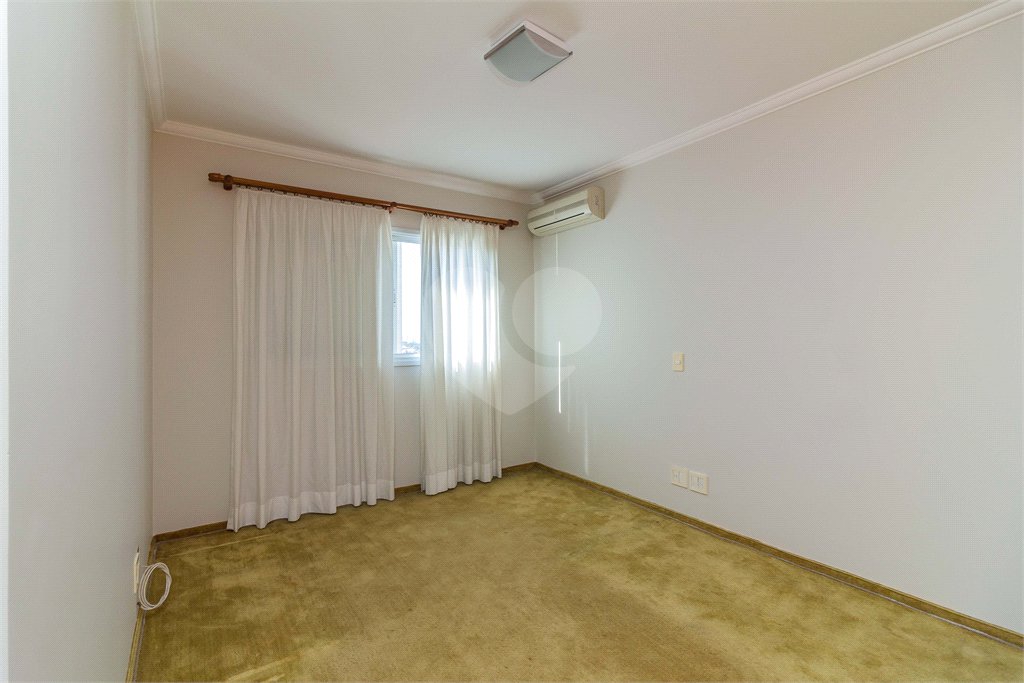 Apartamento à venda com 3 suítes em Campo Belo, São Paulo, SP