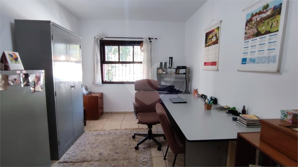 Sobrado à venda com 4 quartos, sendo 2 suítes, em Interlagos, São Paulo, SP