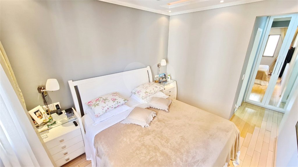 Apartamento à venda com 3 suítes em Santa Terezinha, São Paulo, SP
