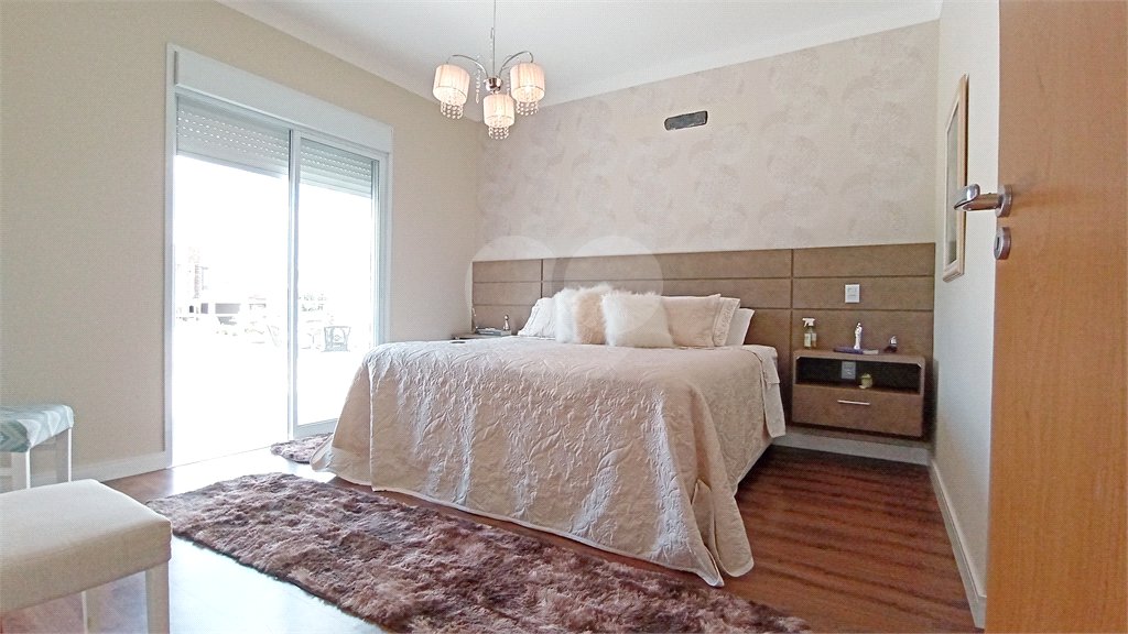 Casa à venda com 3 suítes no condomínio Vila do Sol, Valinhos - SP