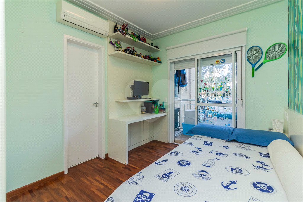 Apartamento à venda com 3 suítes em Vila Cordeiro, São Paulo, SP
