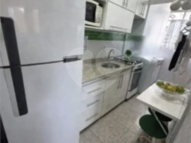 Apartamento à venda com 2 quartos em Jardim Mangalot, São Paulo, SP