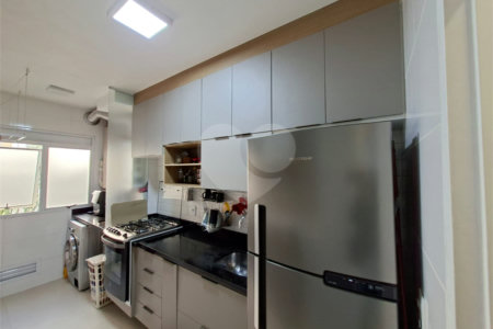 Apartamento à venda com 3 quartos, sendo 1 suíte,  em Jardim das Vertentes, São Paulo, SP