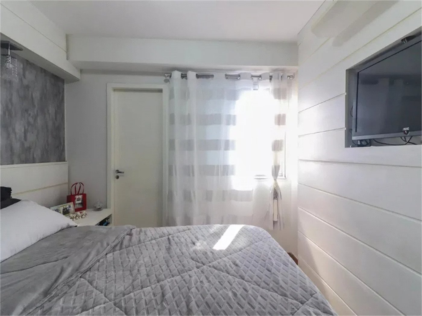 Apartamento à venda com 3 quartos, sendo 1 suíte,  em Vila Polopoli, São Paulo, SP