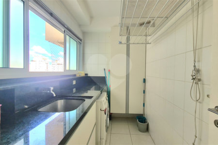 Apartamento à venda ou para alugar com 3 quartos, sendo 2 suítes, em Pinheiros, São Paulo, SP