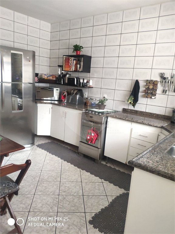 Sobrado à venda com 4 quartos, sendo 1 suíte, em Chácara Jafet, Mogi das Cruzes, SP