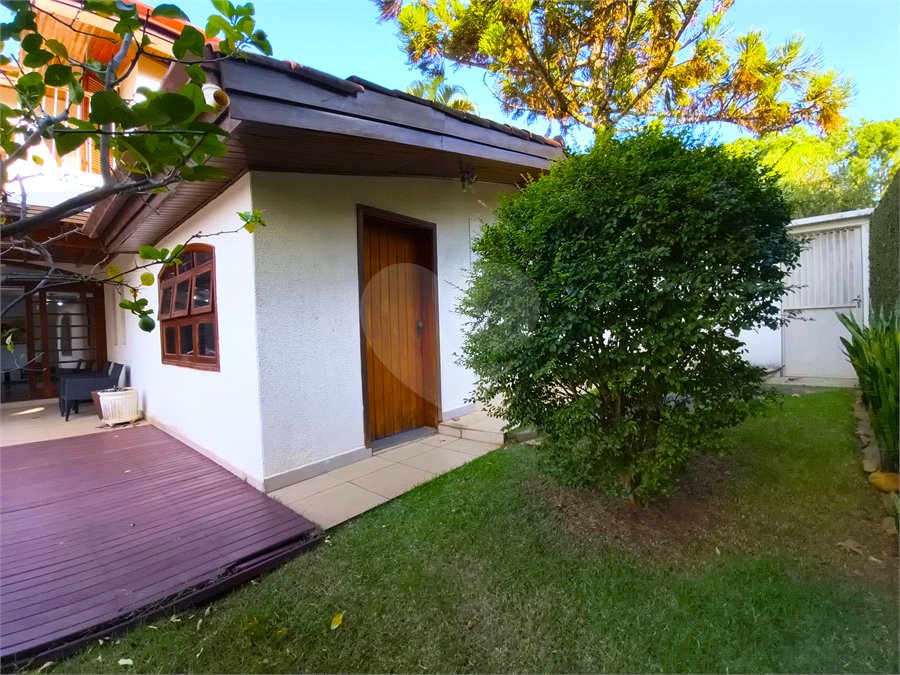 Casa à venda com 4 quartos, sendo 3 suítes,  no condomínio Village D'avignon, Sorocaba - SP