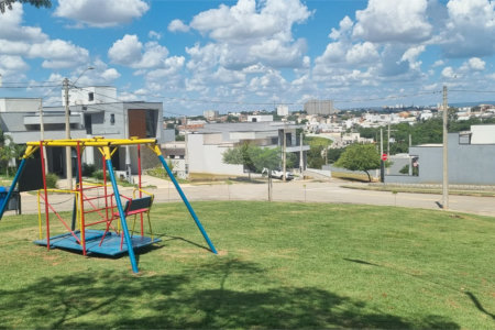Casa à venda com 3 suítes no condomínio Helena Maria, Sorocaba - SP