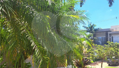 Casa à venda com 4 quartos, sendo 3 suítes, no condomínio Res. Luzern, Campinas - SP