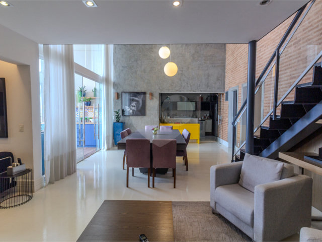 Apartamento à venda com 3 suítes em Campo Belo, São Paulo, SP