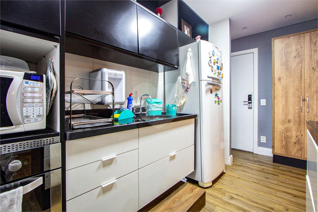 Apartamento à venda com 2 quartos, sendo 1 suíte,  em Jardim das Acácias, São Paulo, SP