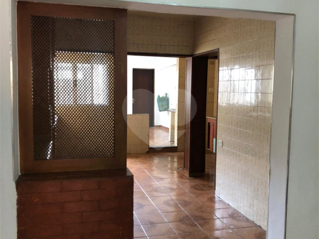 Sobrado à venda com 3 quartos, sendo 1 suíte,  no Centro, Mairiporã, SP