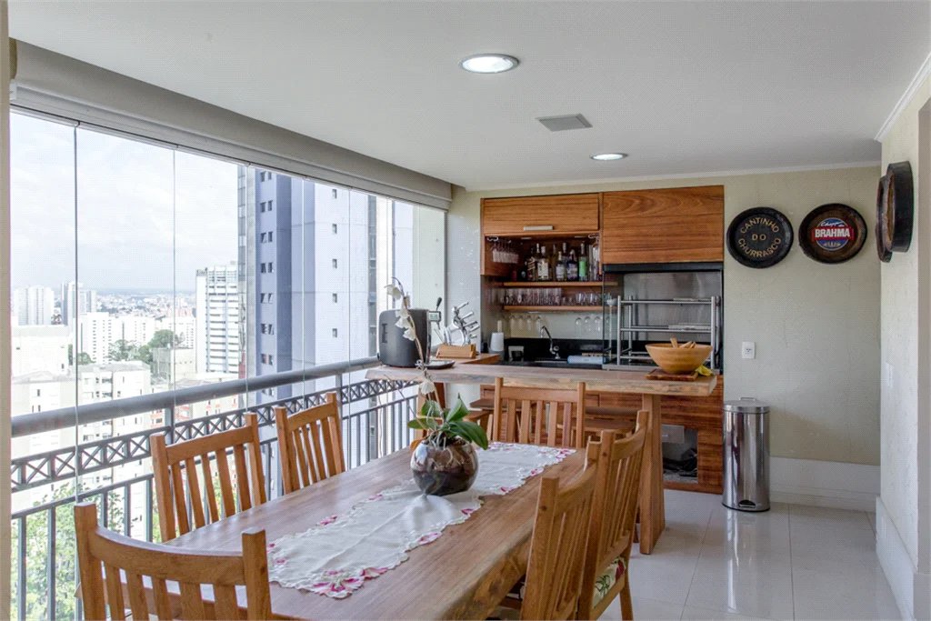 Apartamento à venda com 4 suítes em Vila Suzana, São Paulo, SP