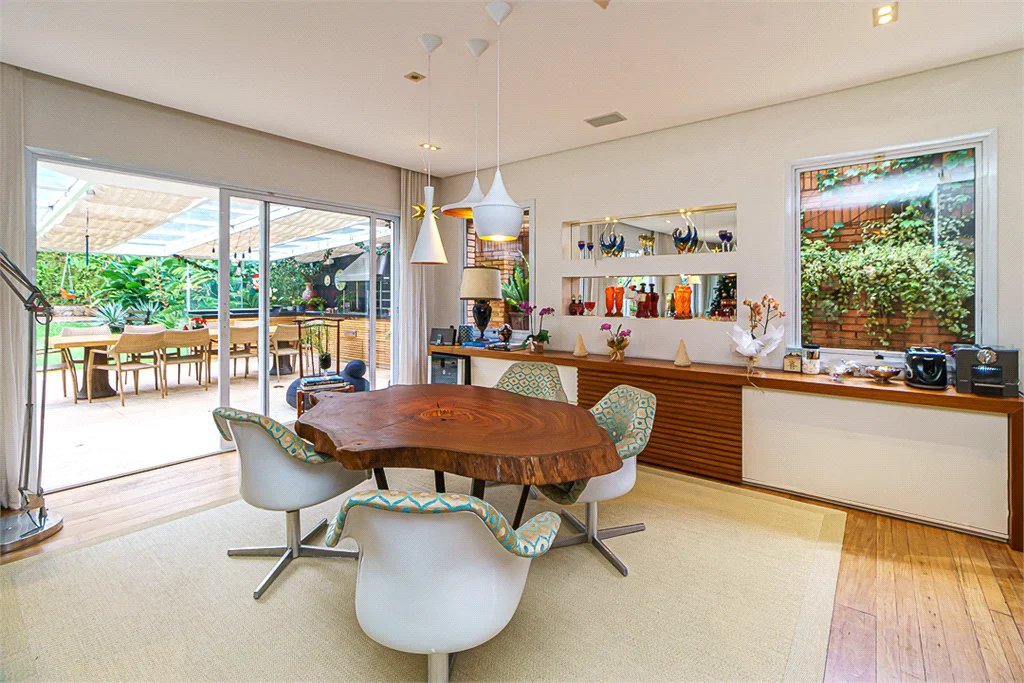 Casa à venda com 5 suítes em Jardim Morumbi, São Paulo, SP